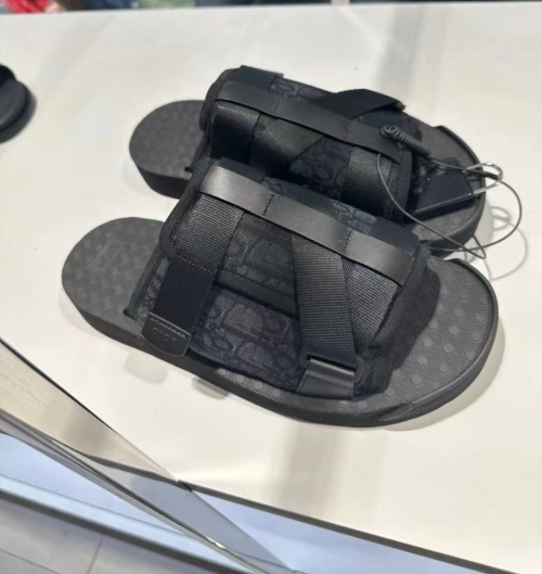 Dior Alpha oblique Black 3SA081YYV H060 review 