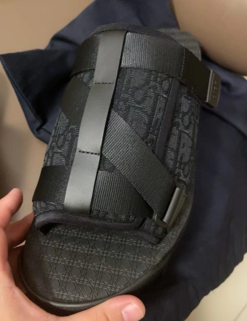 Dior Alpha oblique Black 3SA081YYV H060 review 