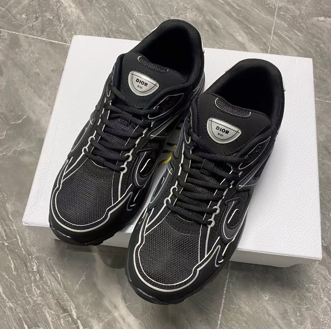 Dior B30 Triple Black 3SN279ZND-H900 review Levi