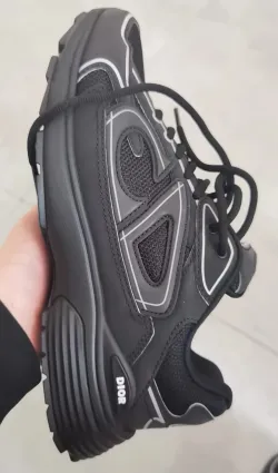 Dior B30 Triple Black 3SN279ZND-H900 review Mila