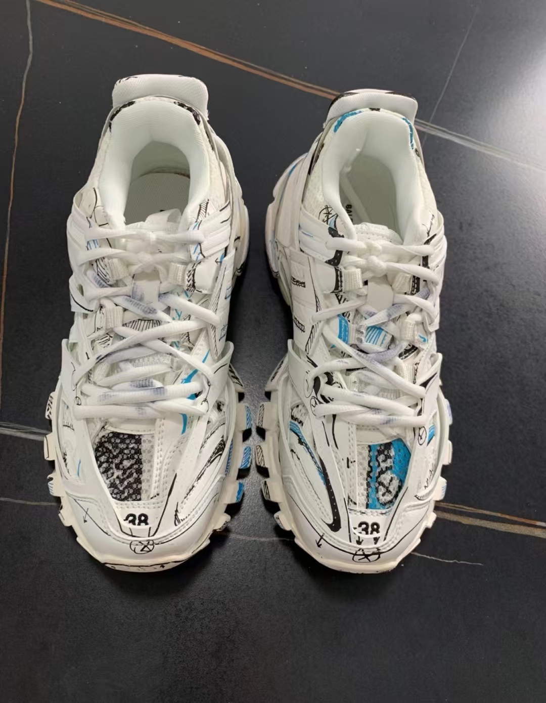 Balenciaga Tess S.Black Graffiti Art 542436 W3SRA 9014 review Linus 00