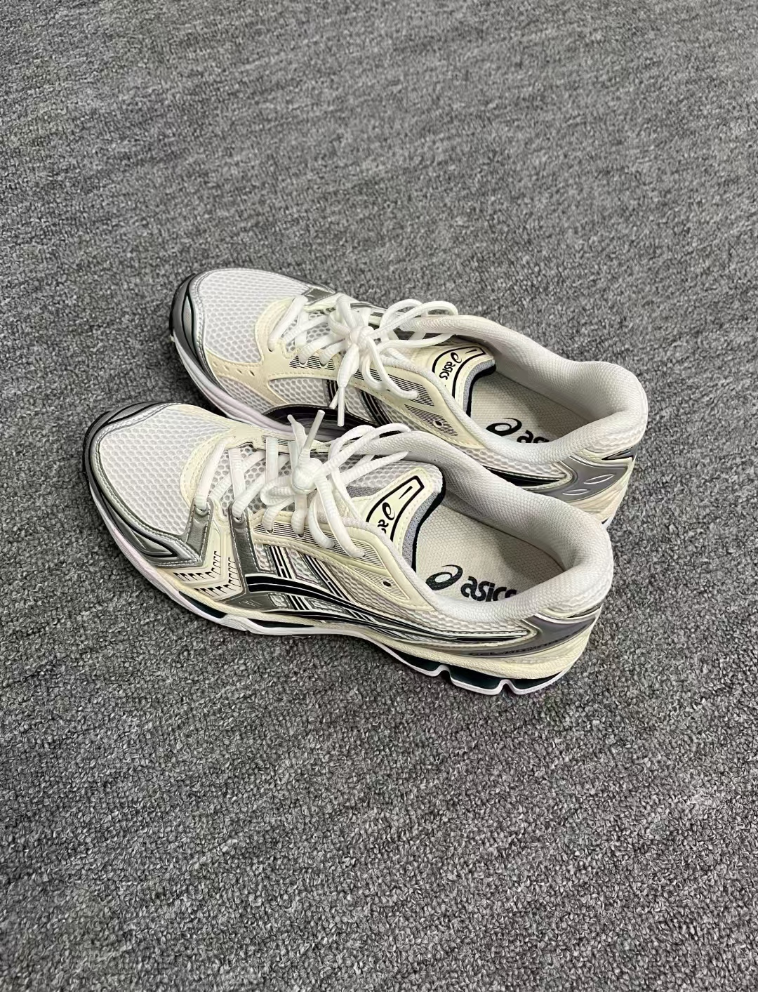 ASICS Gel-Kayano 14 White Midnight 1202A056-109 review Gabriel Victoria