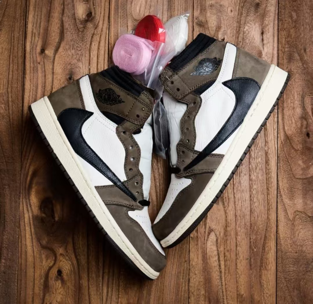 Air Jordan 1 Retro High OG SP Travis Scott Mocha CD4487-100 review Luke Nevaeh 00