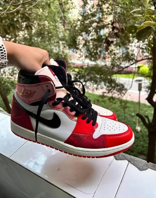 Air Jordan 1 High OG Spider-Man Across the Spider-Verse DV1748-601 review 