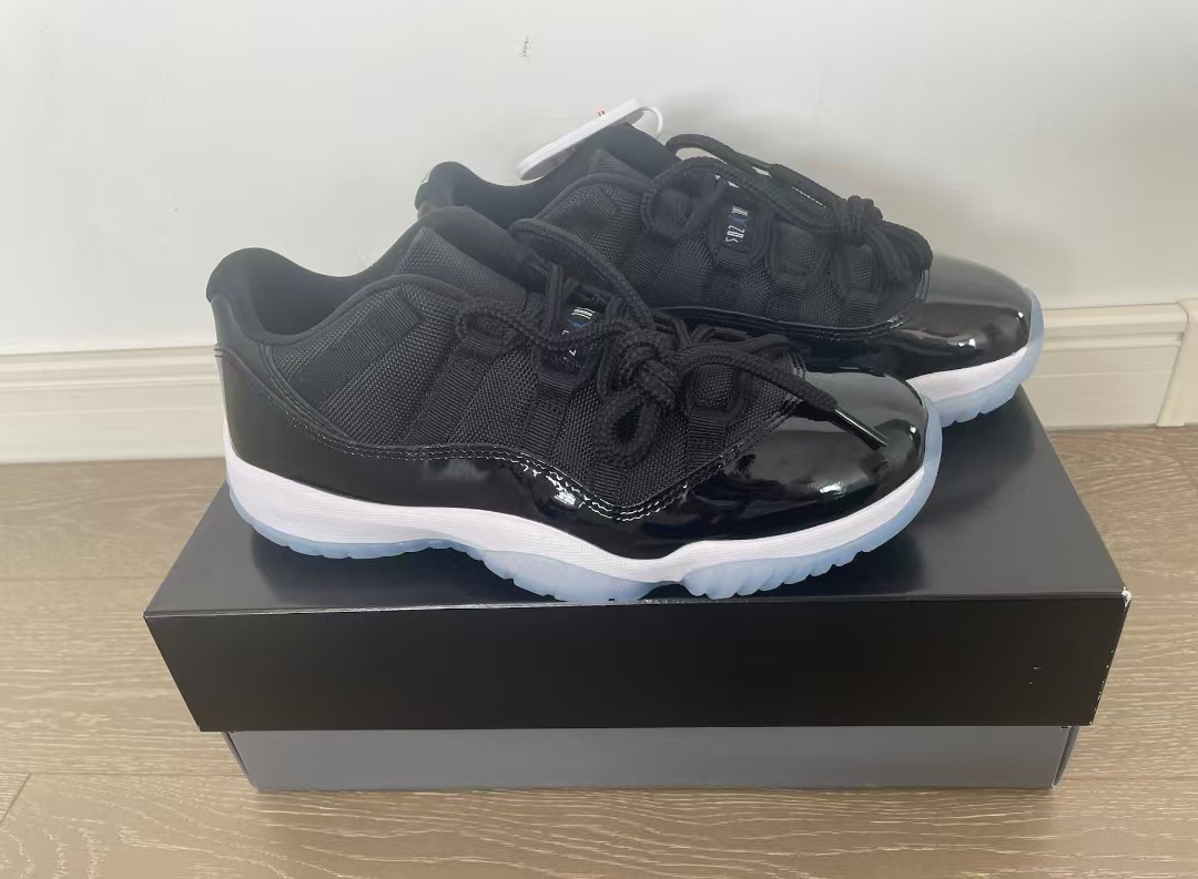 Air Jordan 11 Retro Low Space Jam FV5104-004 review Nathaniel Leah