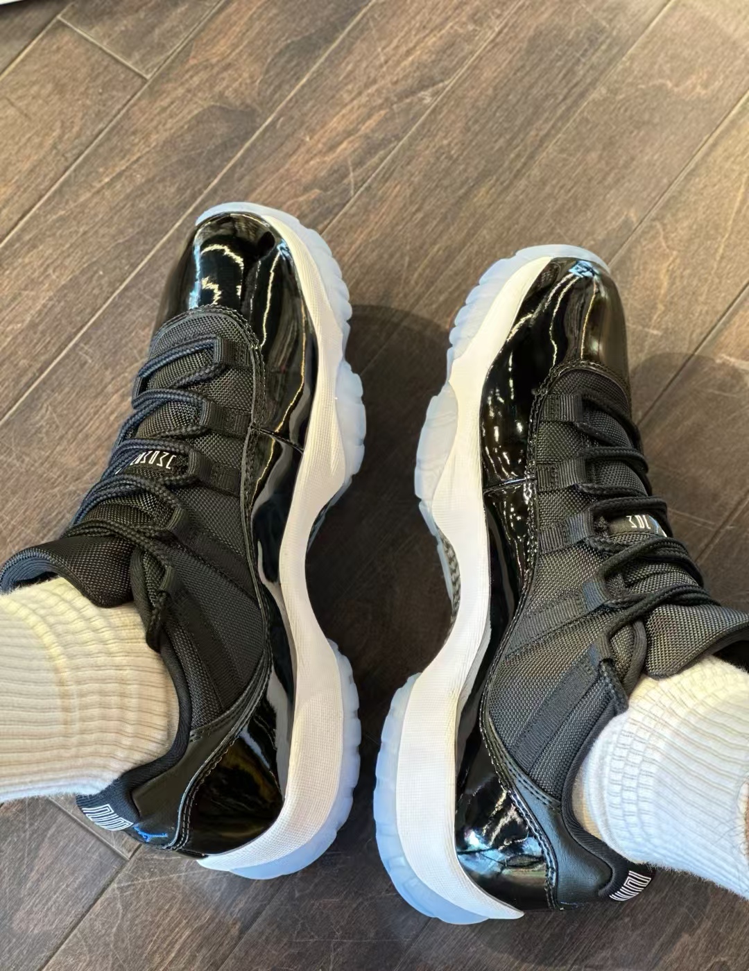 Air Jordan 11 Retro Low Space Jam FV5104-004 review Brian Sara