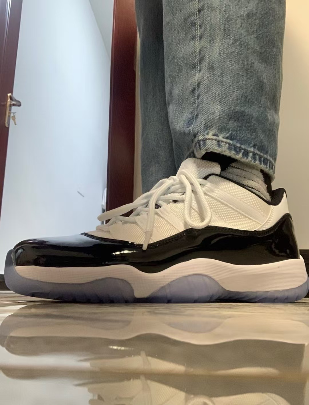Air Jordan 11 Retro Low Concord 528895-153 review Sebastian Paige