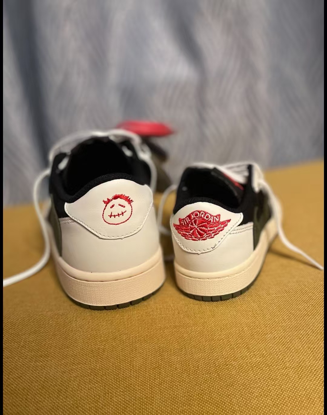 【$59 SALE】Air Jordan 1 Retro Low OG SP Travis Scott Olive (Women's)  DZ4137-106 review Chase Melanie 01