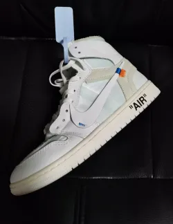 Air Jordan 1 Retro High Off-White White AQ0818-100 review Emily 02