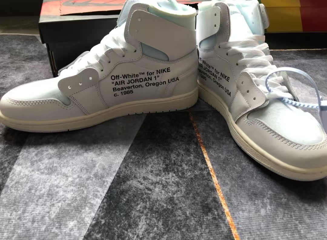 Air Jordan 1 Retro High Off-White White AQ0818-100 review Valentin 01