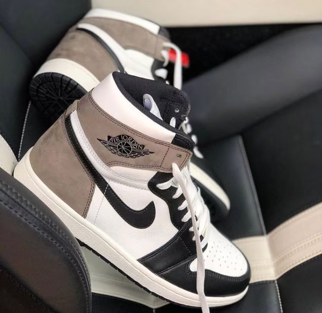 Air Jordan 1 Retro High Dark Mocha  555088-105 review Florian