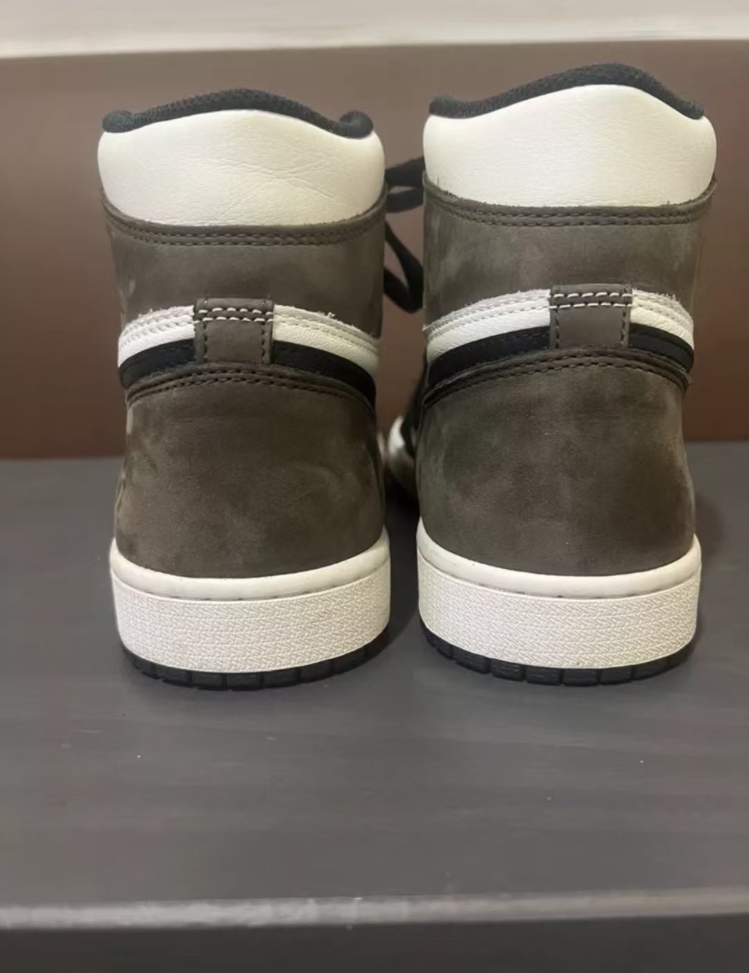 Air Jordan 1 Retro High Dark Mocha  555088-105 review Jaden Jenna 00