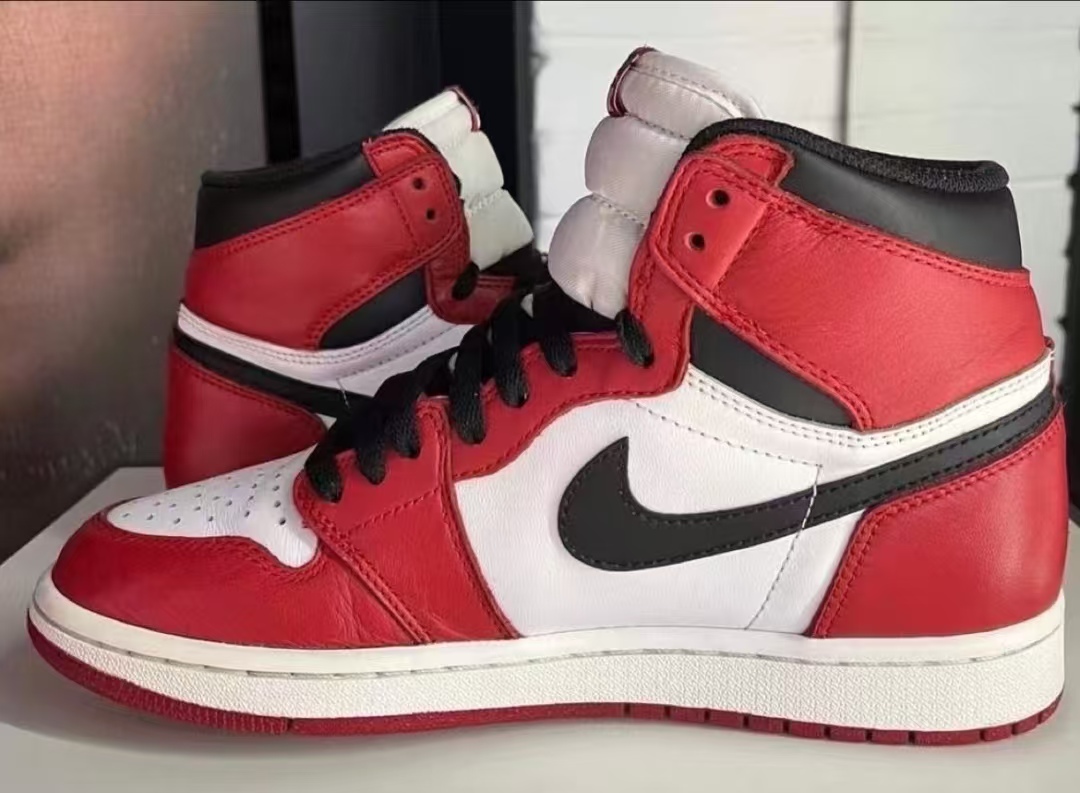 Air Jordan 1 Retro Chicago (2015) 555088-101  review Kaden Aubrey 00