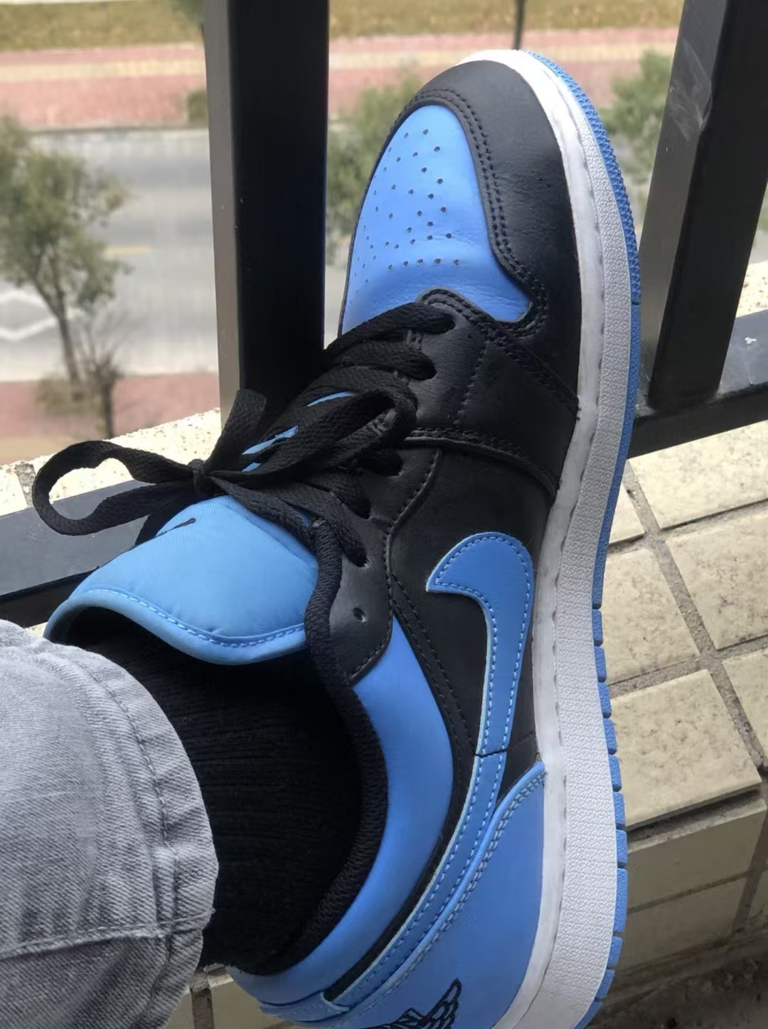 Air Jordan 1 Low Black University Blue 553558-041 review Eleonora