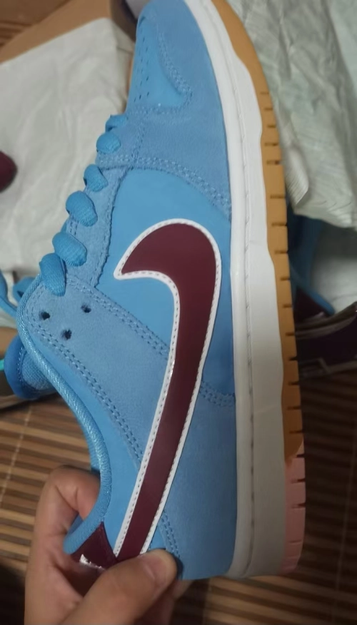 Nike SB Dunk Low Philadelphia Phillies DQ4040-400 review 