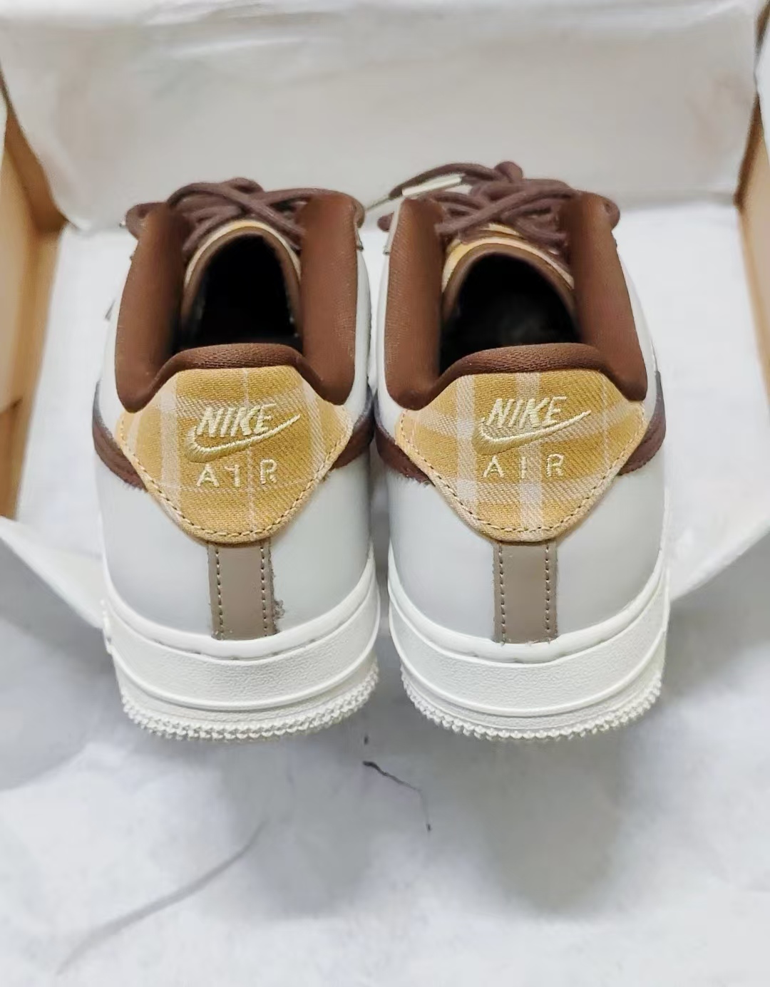 Nike Air Force 1 Low LV8 Brogue Sail (GS)  FV3702-121 review Aurora 02