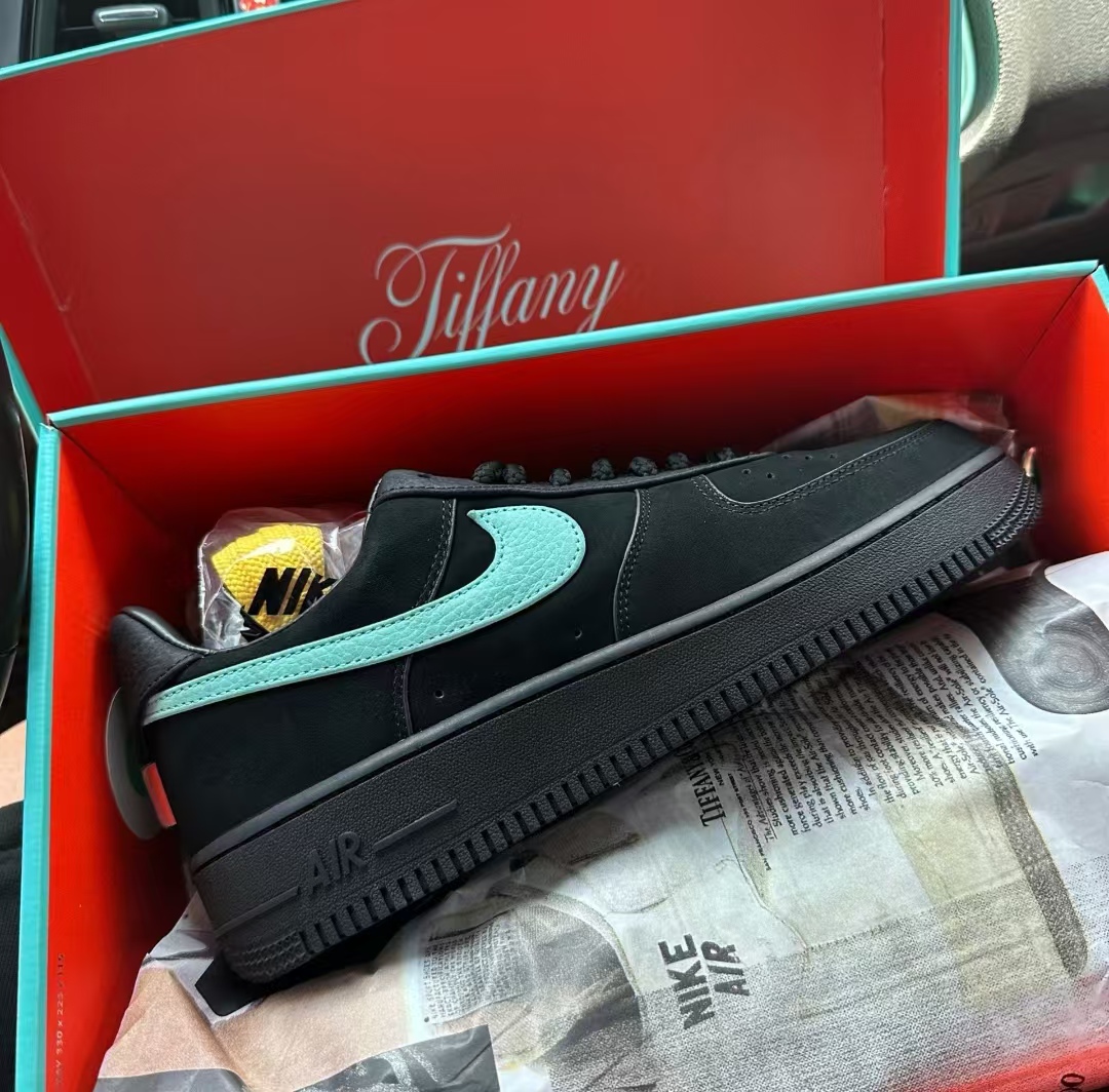 Nike Air Force 1 Low Tiffany & Co. 1837 DZ1382-001 review 0