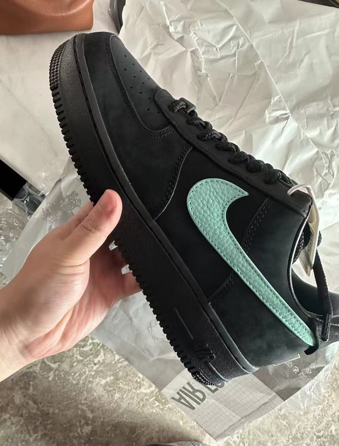 Nike Air Force 1 Low Tiffany & Co. 1837 DZ1382-001 review 0