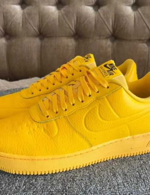 Nike Air Force 1 Low '07 Pro-Tech Waterproof University Gold FB8875-700 review 