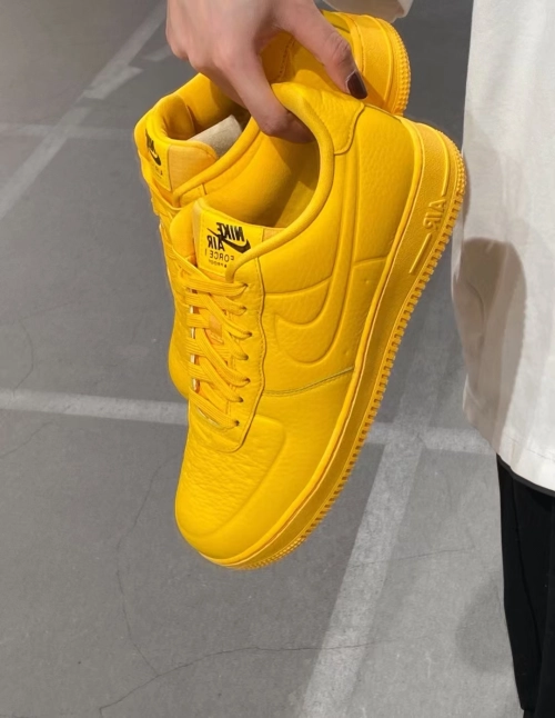 Nike Air Force 1 Low '07 Pro-Tech Waterproof University Gold FB8875-700 review 