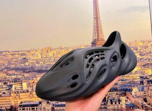 Adidas Yeezy Foam RNNR Mineral Blue  GV7903 review 