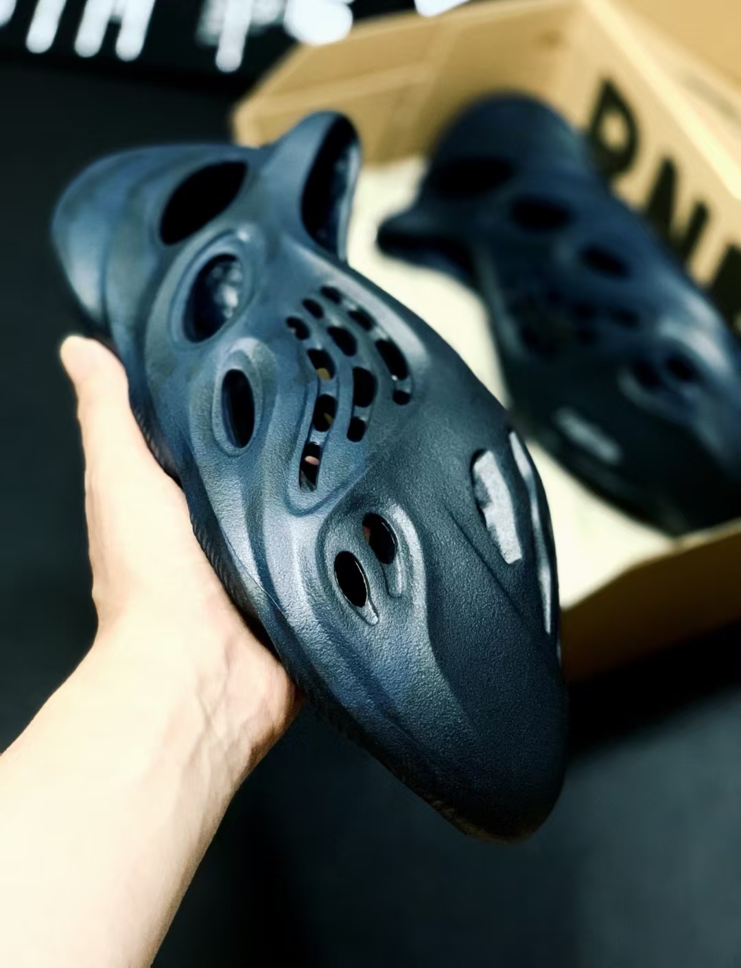 Adidas Yeezy Foam RNNR Mineral Blue  GV7903 review Maya