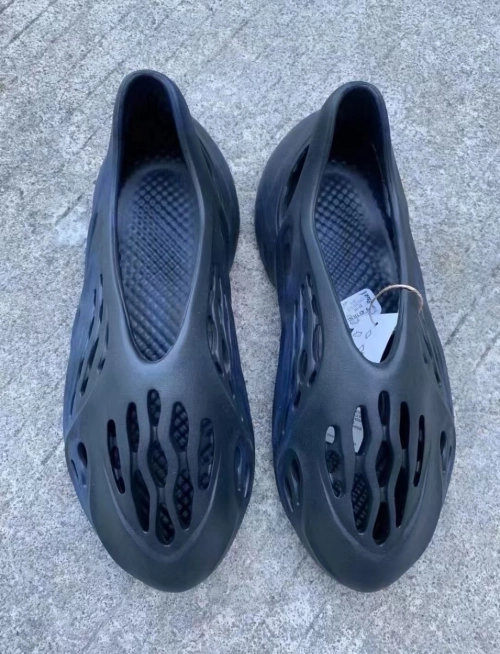 Adidas Yeezy Foam RNNR Mineral Blue  GV7903 review 