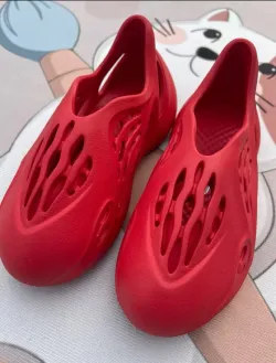 Adidas Yeezy Foam RNNR Vermillion GW3355 review Leah