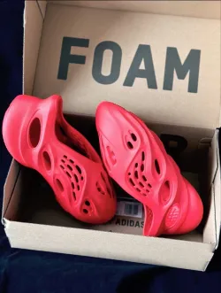 Adidas Yeezy Foam RNNR Vermillion GW3355 review Paisley