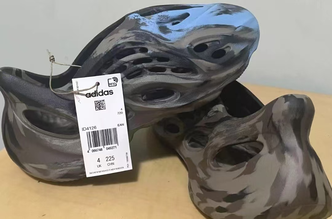 Adidas Yeezy Foam RNR MX Cinder ID4126 review Everly