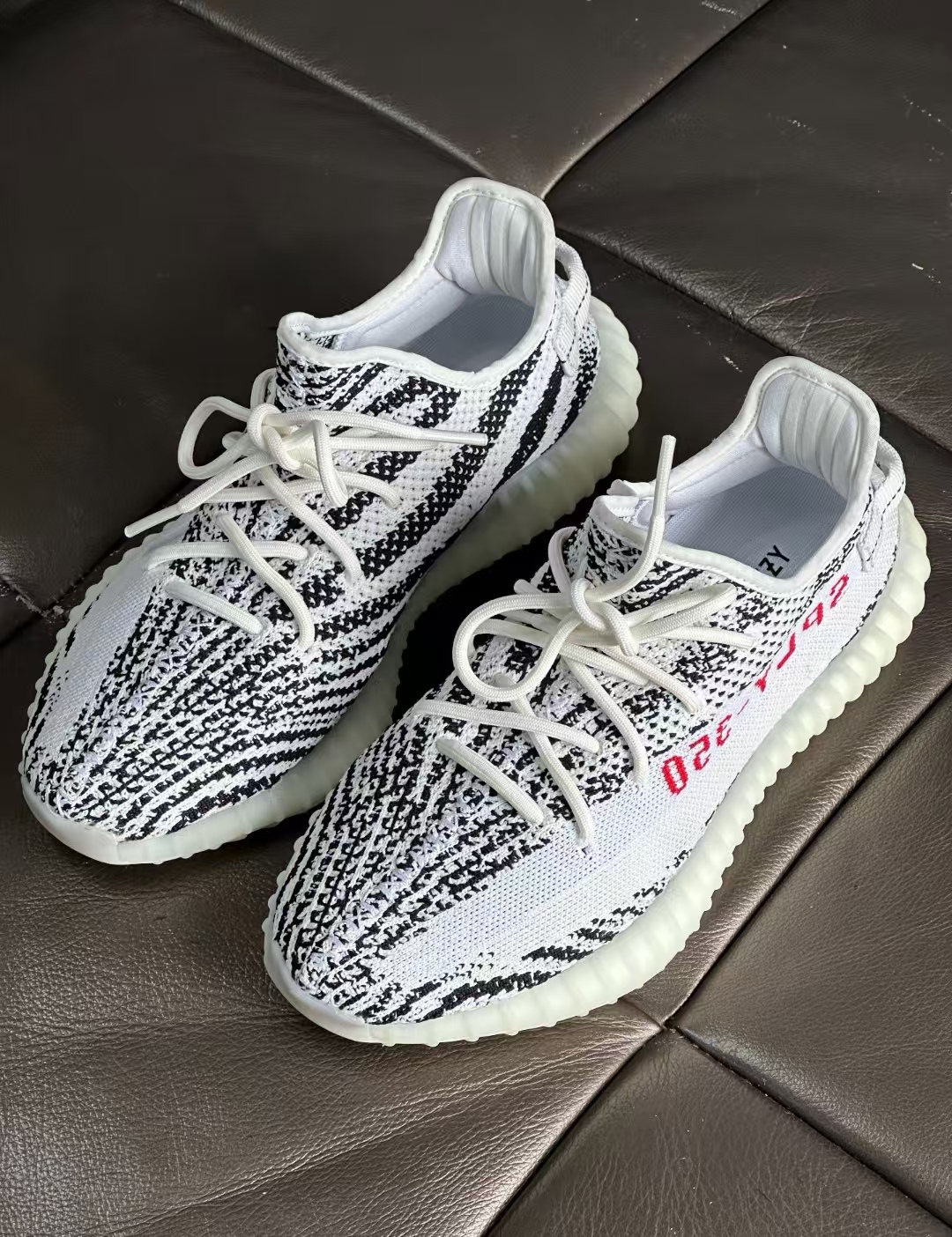 Adidas Yeezy Boost 350 V2 Zebra (2017/2022/2023) CP9654 review Bernardo