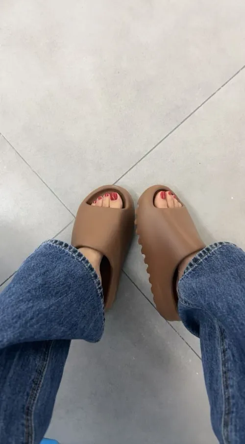 Adidas Yeezy Slide Ochre GW1931 review 