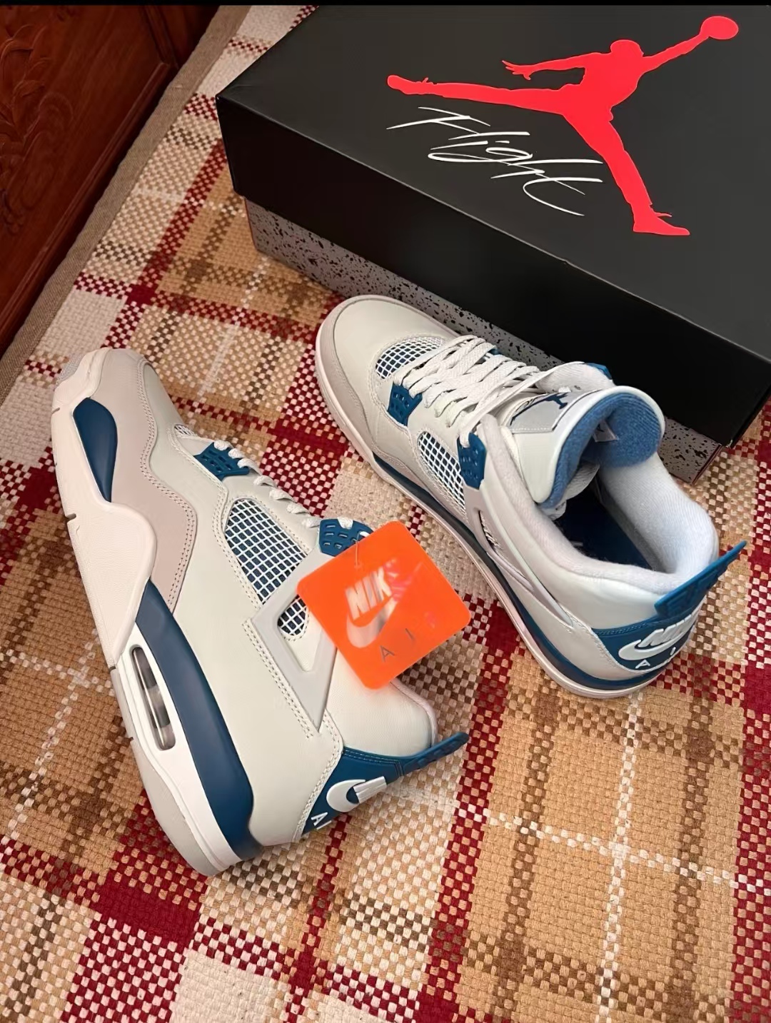 Air Jordan 4 Retro Military Blue (2024) FV5029-141 review Katrin