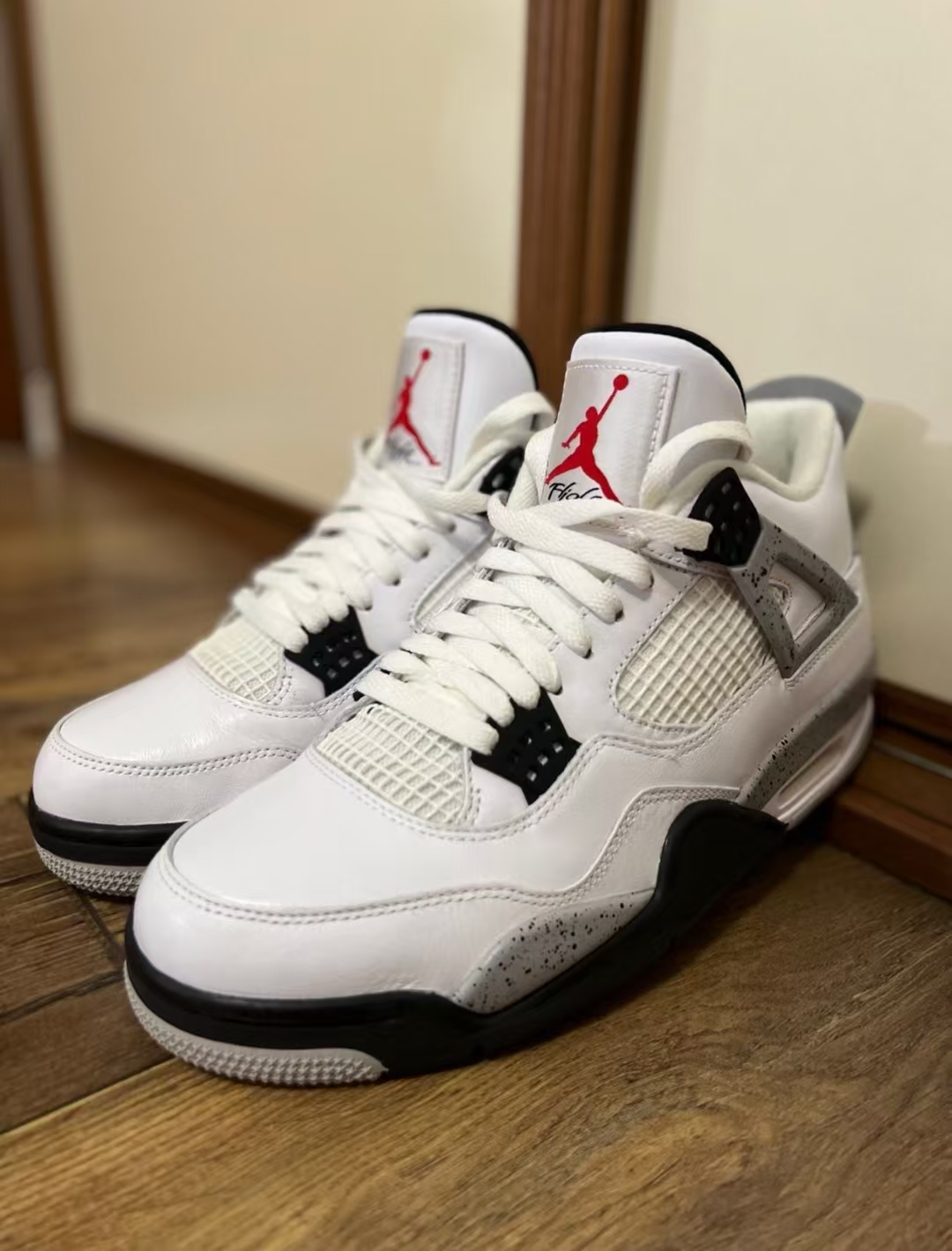 Air Jordan 4 Retro White Cement (2016) 840606-192 review Lidia