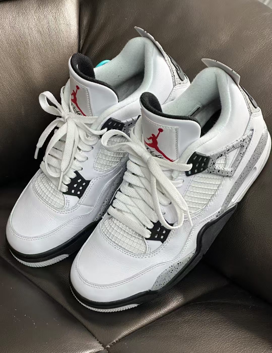 Air Jordan 4 Retro White Cement (2016) 840606-192 review Joseph Imogen