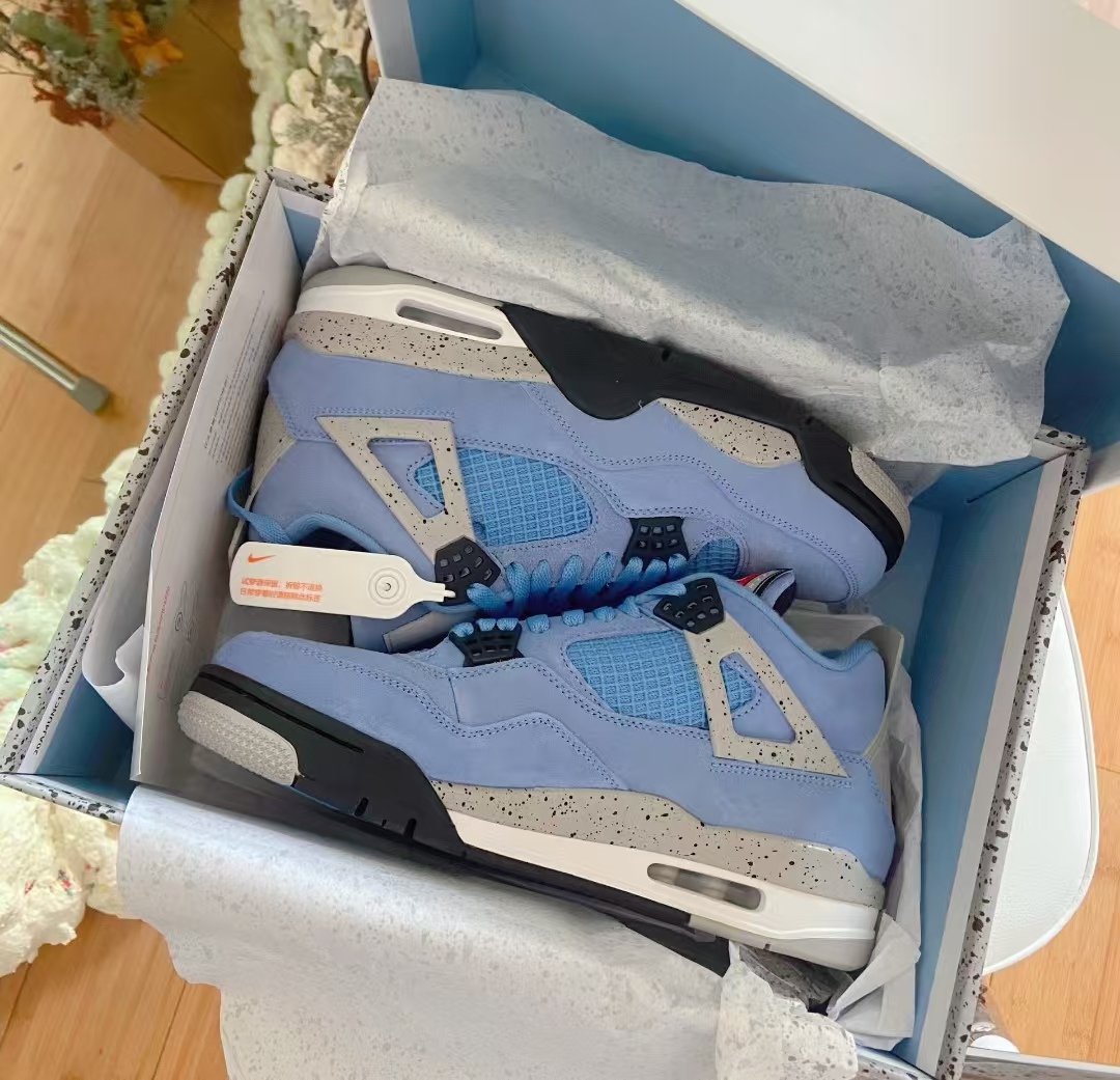 Air Jordan 4 Retro University Blue  CT8527-400 review Jesse Maya