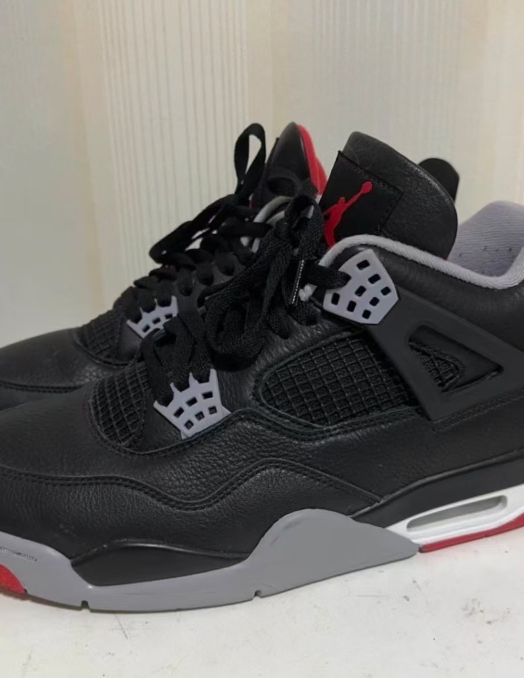 Air Jordan 4 Retro Bred Reimagined  FV5029-006 review Nadine 00