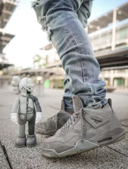 Air Jordan 4 Retro Kaws 930155-003  review Edward Rebecca