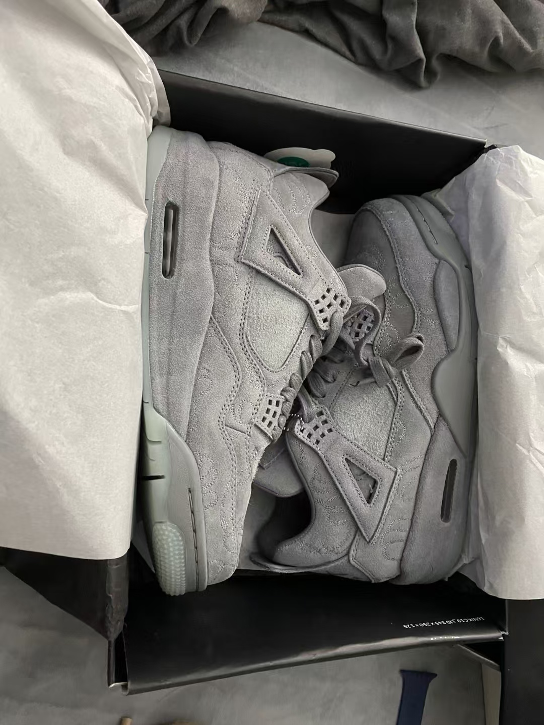 Air Jordan 4 Retro Kaws 930155-003  review Elijah Natasha
