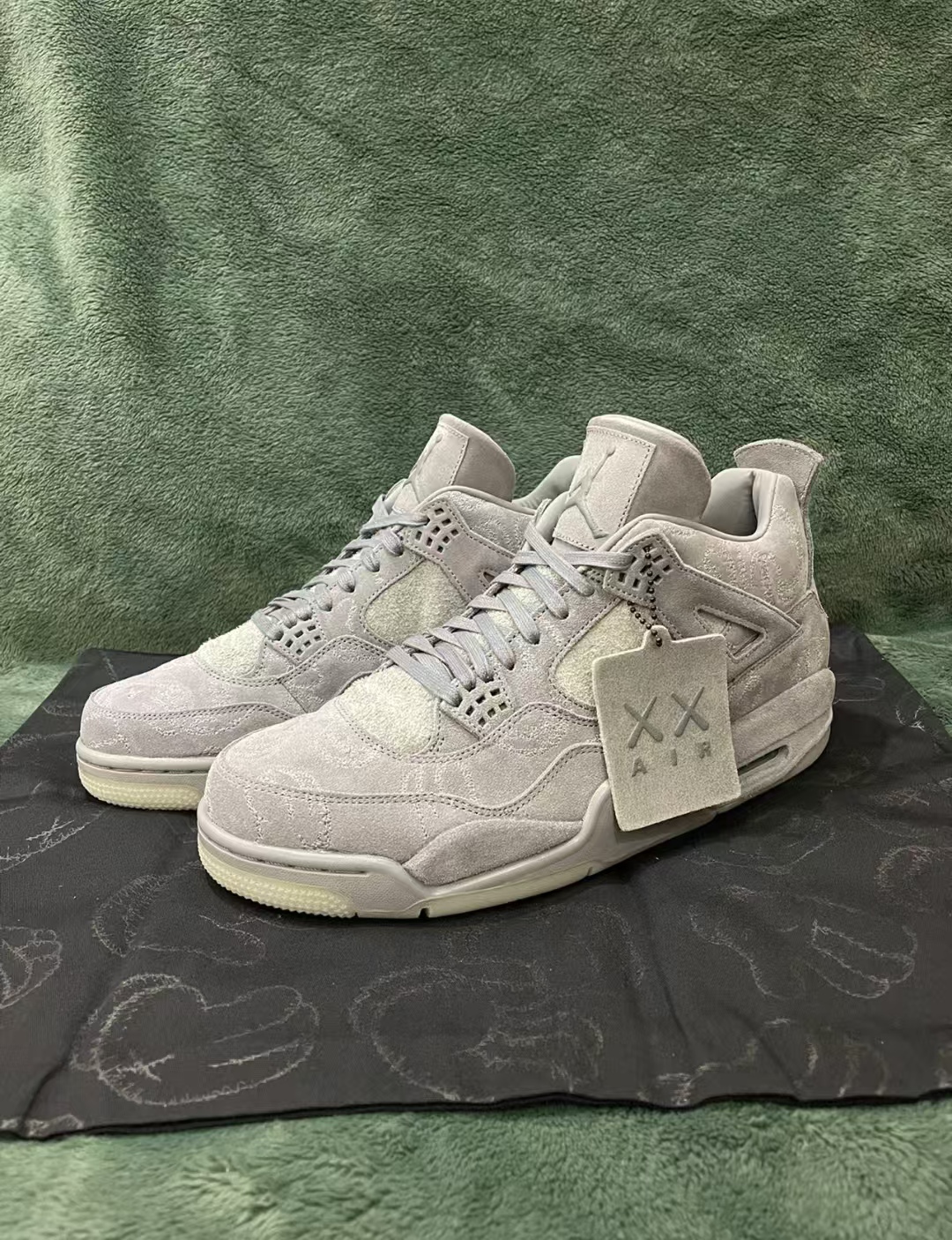 Air Jordan 4 Retro Kaws 930155-003  review Jack Chloe