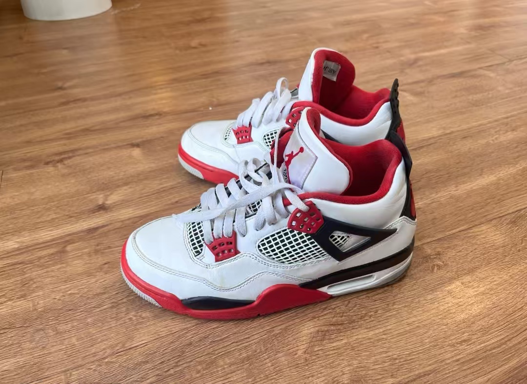 Air Jordan 4 Retro Fire Red (2020) DC7770-160 review Benjamin Amelia
