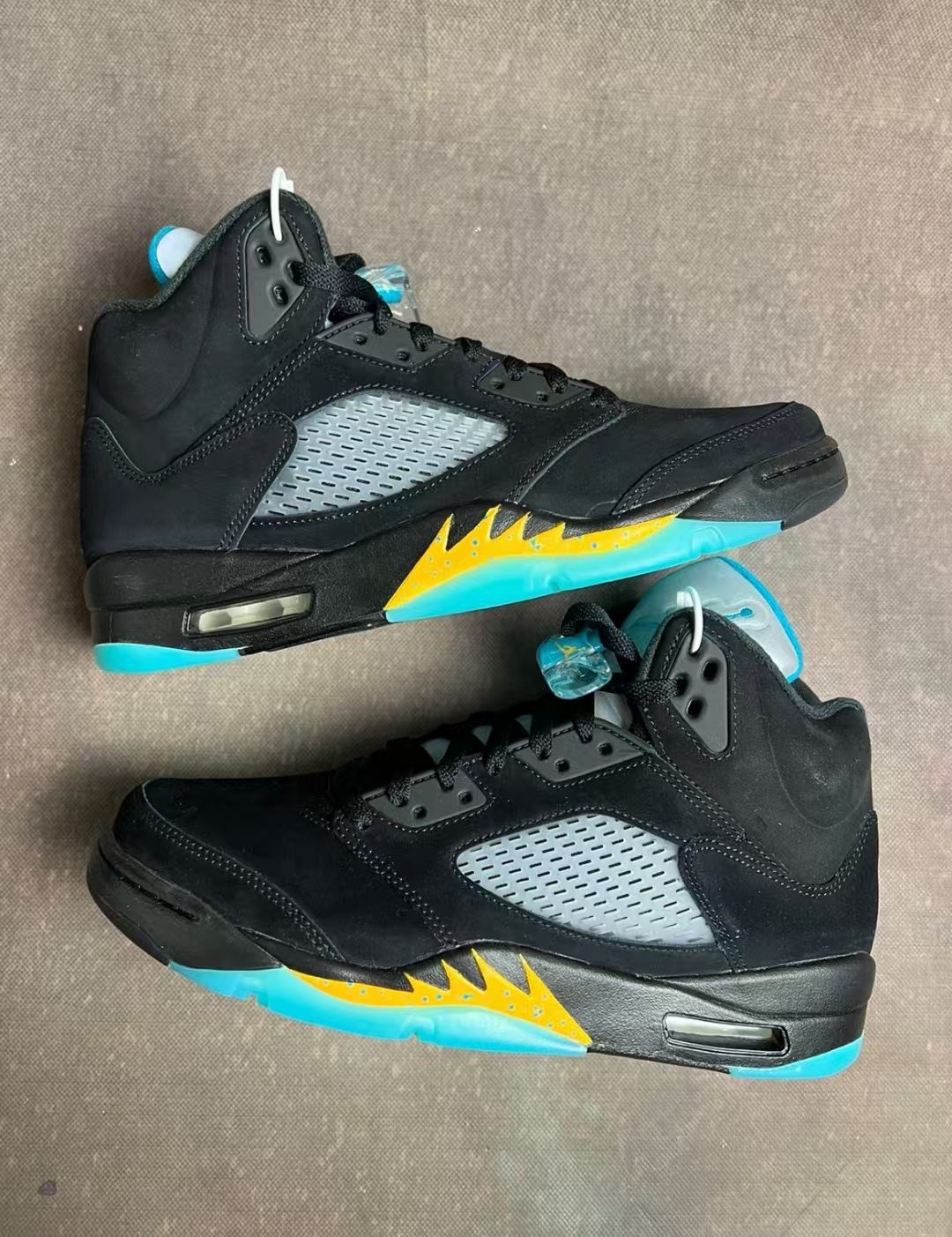 Air Jordan 5 Retro Aqua DD0587-047 review Christian Maddison