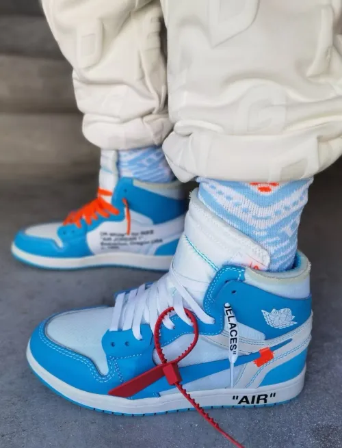 Air Jordan 1 Retro High Off-White University Blue AQ0818-148 review 