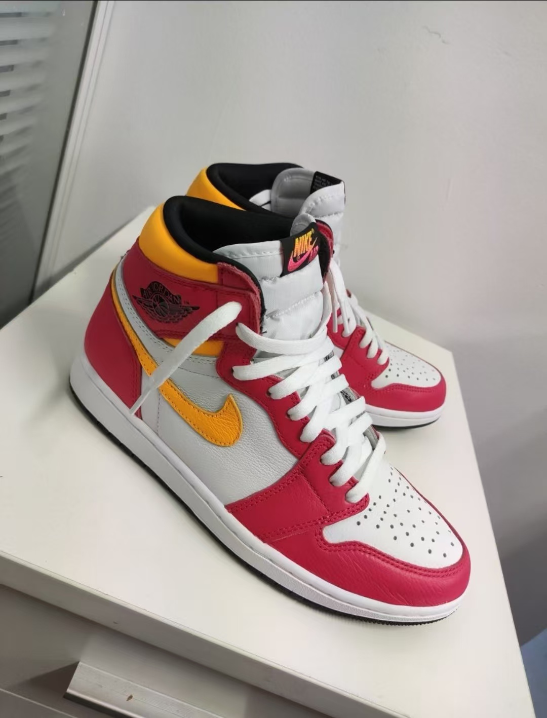 Air Jordan 1 High OG Light Fusion Red 555088-603 review Elijah Natasha