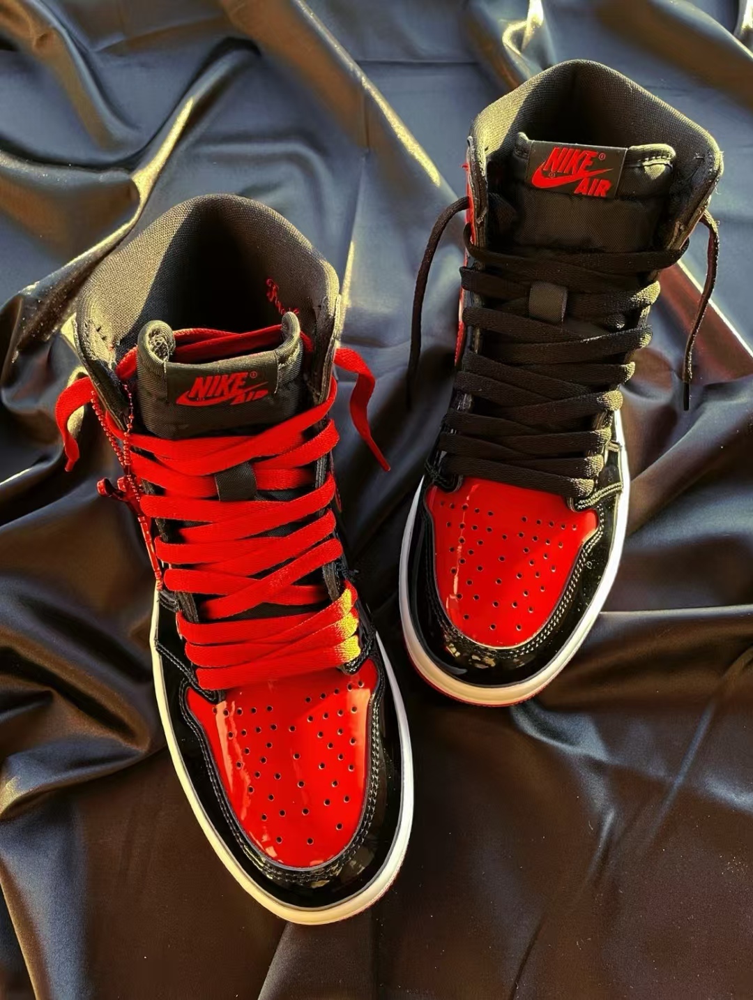 Air Jordan 1 Retro High OG Patent Bred 555088-063 review Mica 00