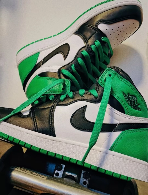 Air Jordan 1 Retro High OG Lucky Green DZ5485-031  review 
