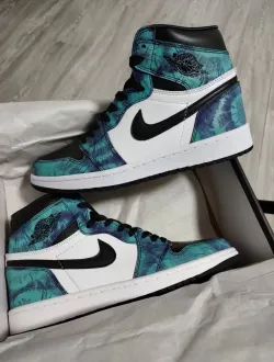 Air Jordan 1 Retro High Tie Dye (Women's) CD0461-100 review Abigail
