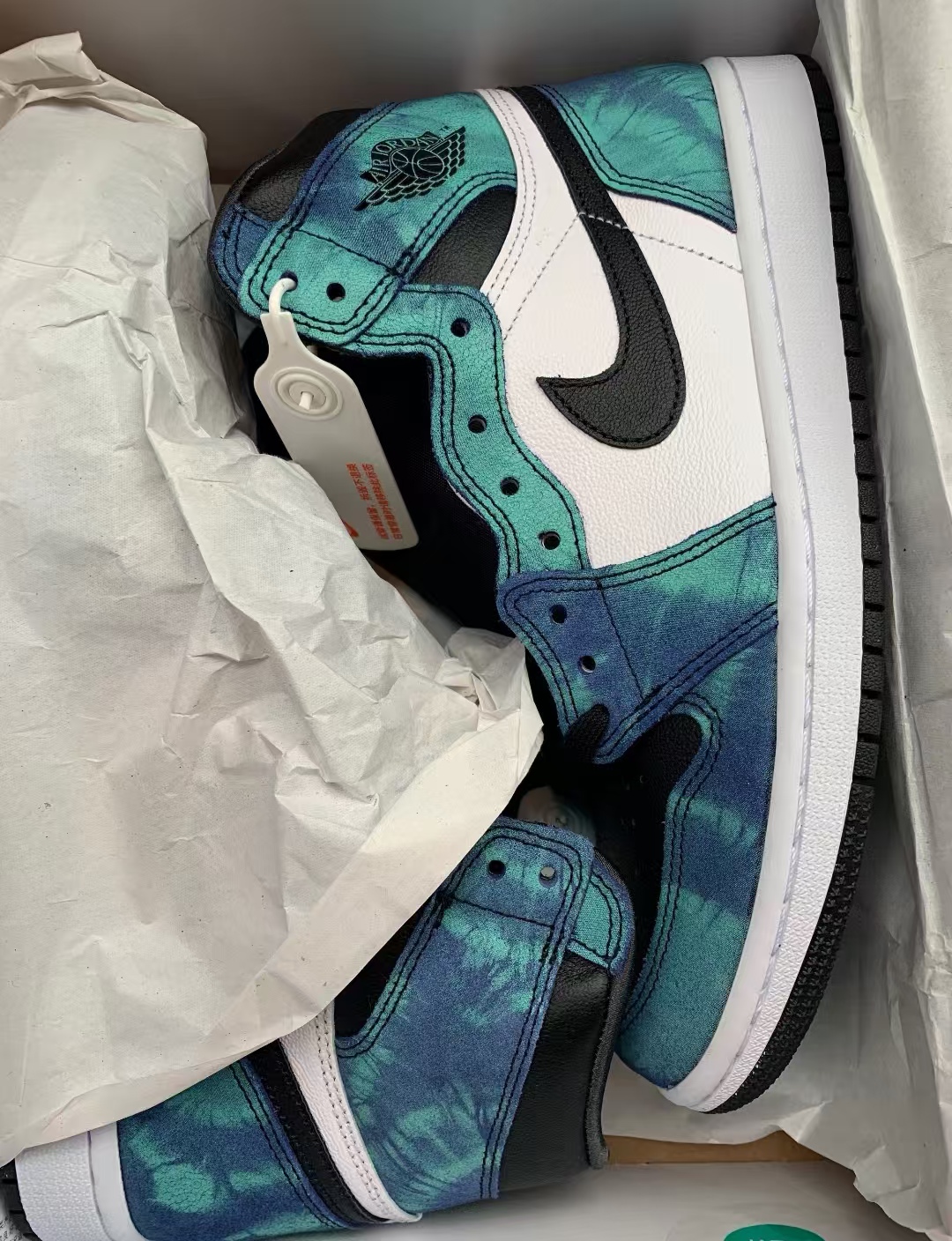 Air Jordan 1 Retro High Tie Dye (Women's) CD0461-100 review Constance