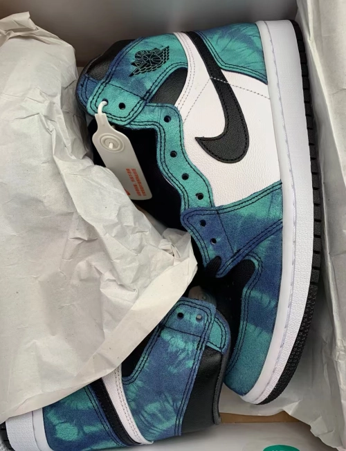Air Jordan 1 Retro High Tie Dye (Women's) CD0461-100 review 