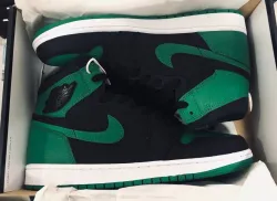 Air Jordan 1 Retro High Pine Green Black 555088-030  review Liz